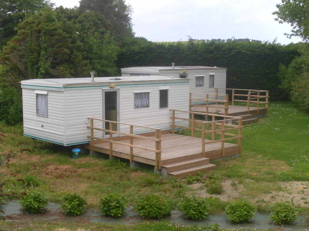 Les Mobile Home De Kerroyal Garlan Eksteriør bilde