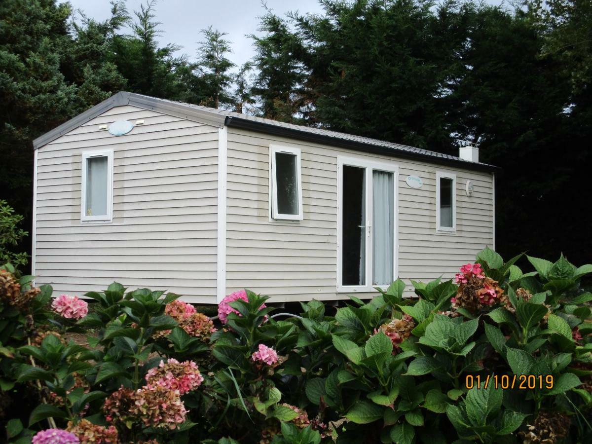 Les Mobile Home De Kerroyal Garlan Eksteriør bilde