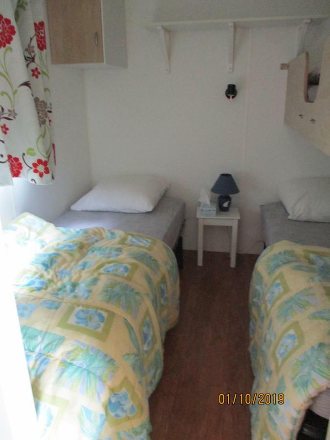 Les Mobile Home De Kerroyal Garlan Eksteriør bilde